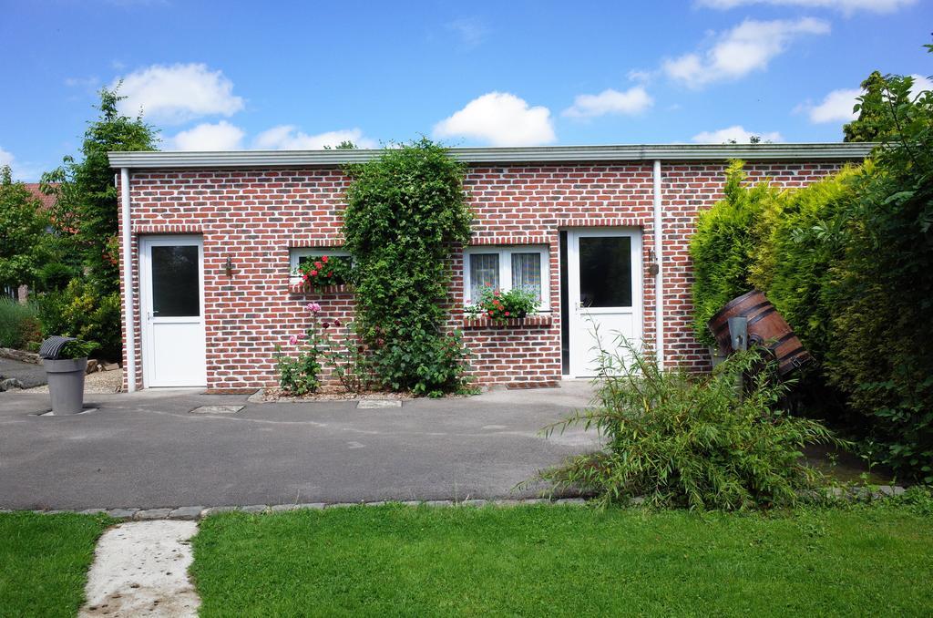 Les Charmilles Bed and Breakfast Hazebroek Buitenkant foto
