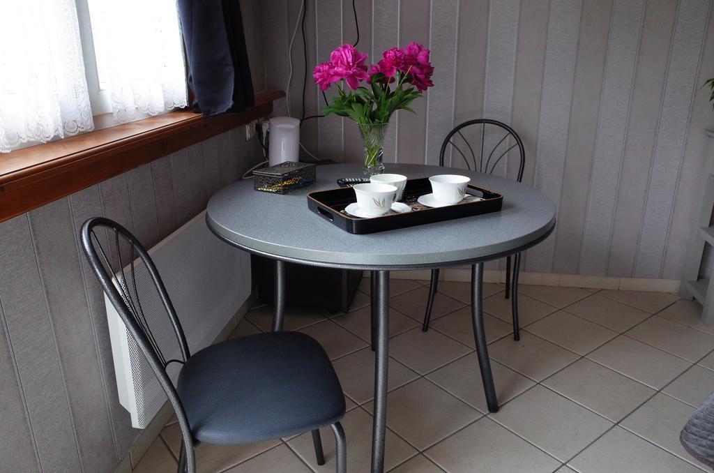 Les Charmilles Bed and Breakfast Hazebroek Buitenkant foto